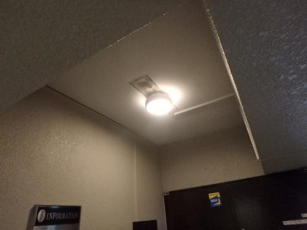 (12)共用廊下照明器具交換1