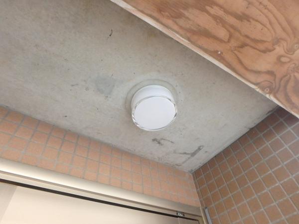 (2)101号室前天井照明器具交換