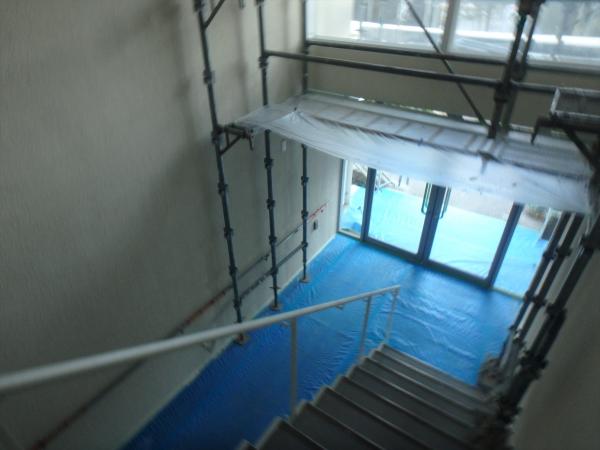 (15)共用階段塗装2