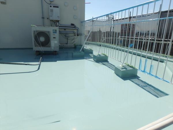 (2)屋上防水塗装2層目2